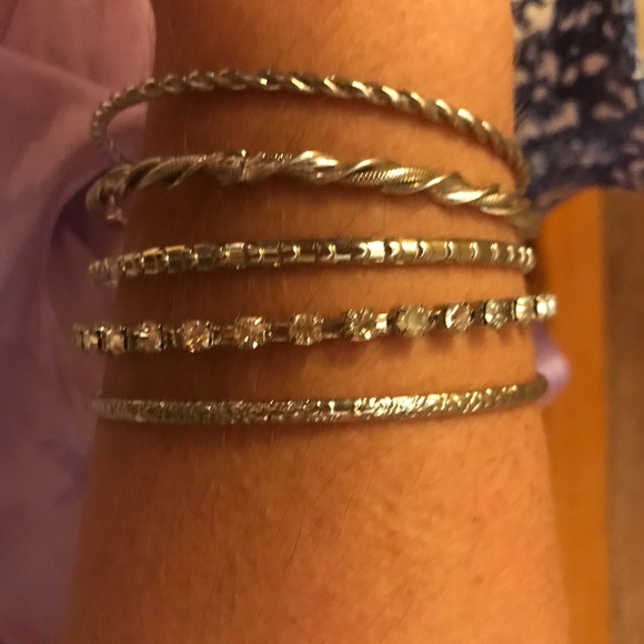 5 bangle silver toned bracelets - Picture 4 of 4